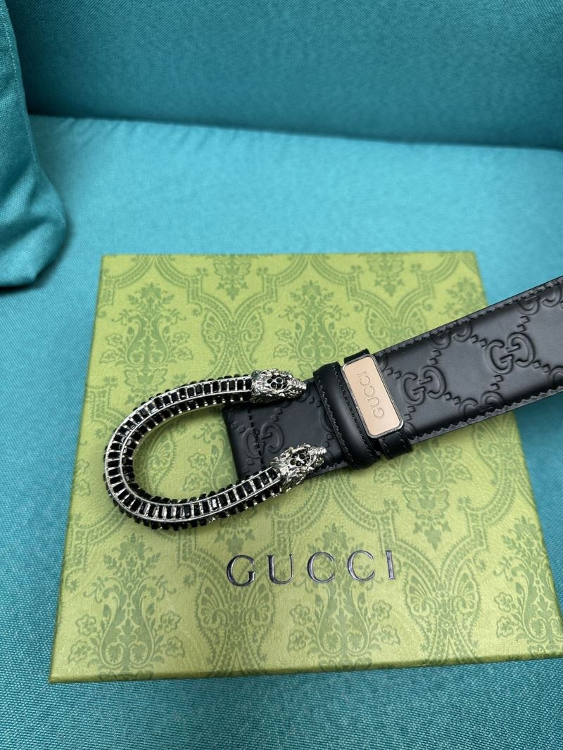 G*u*i belts